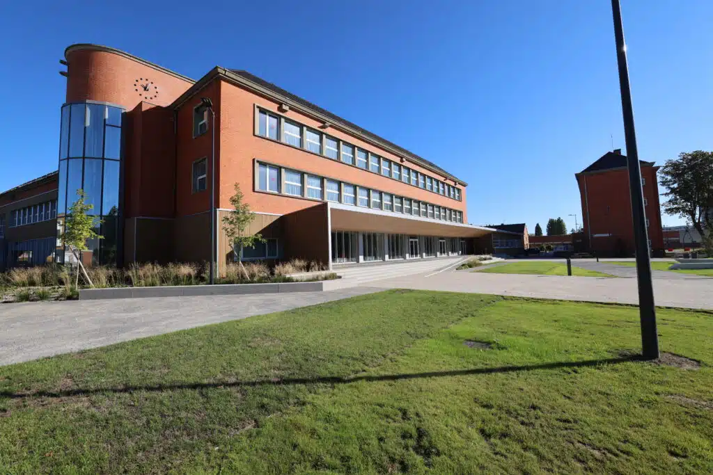 Photo de l'extérieur du Learning Center ITM à Douai dans le 59