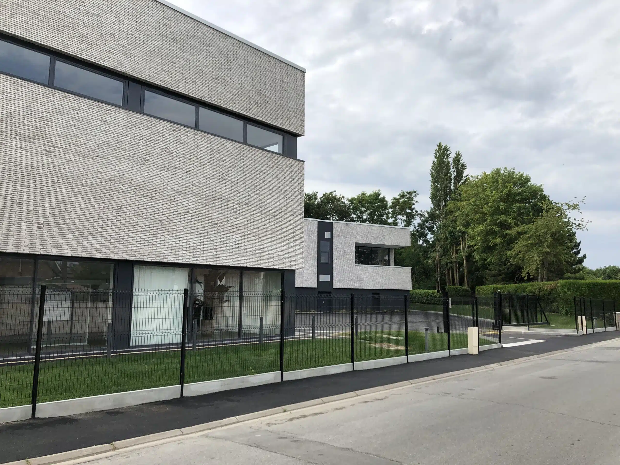 Photo d'un bâtiment du centre Camille Fournet Paris à Tergnier dans le 02